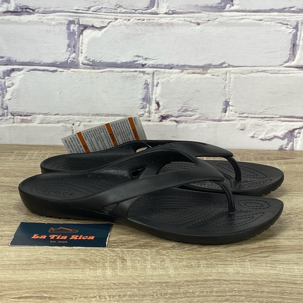 NEW Crocs Kadee II Black Flip Flop Sandals